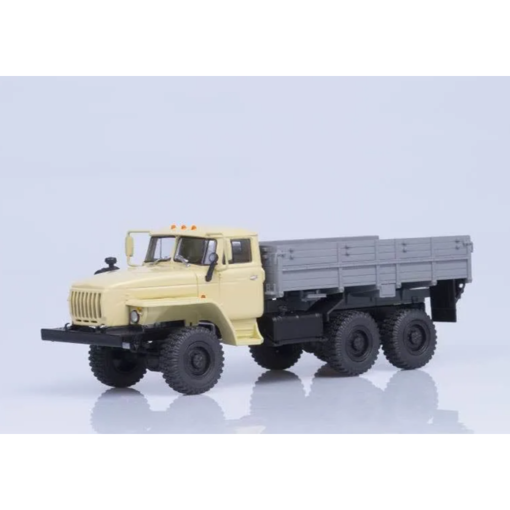 Autoistoriya Ural-43202-31 1:43 Ready-made AIST truck model
