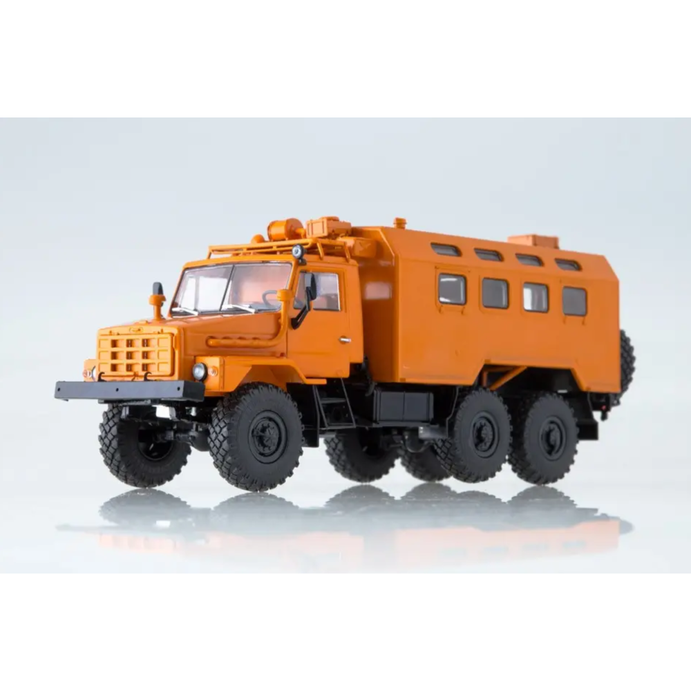 Auto vēsture Ural‑4322 KUNG 1:43 Gatavs armijas kravas automašīnas modelis
